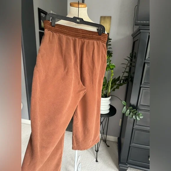 Vince Terracotta wide leg cropped pants, size large - Picture 6 of 12